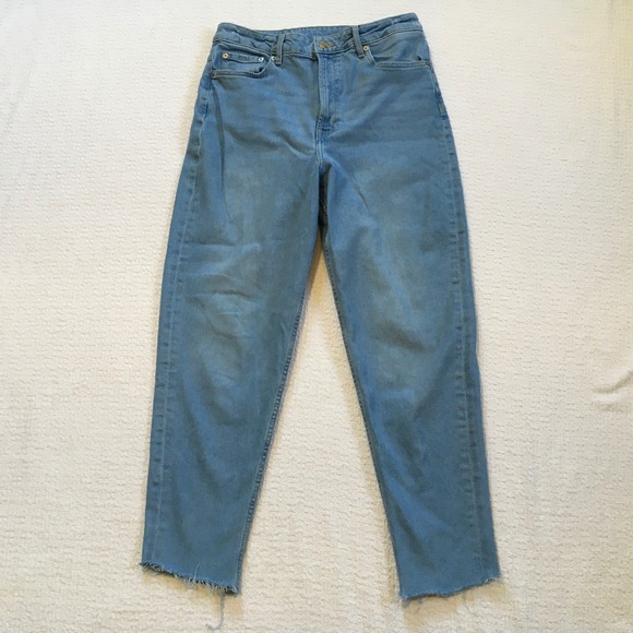 H&M Divided Denim - H&M Divided Sz 12 Light Wash High Waisted Cropped Raw Hem Jeans Womens‎ Mom
